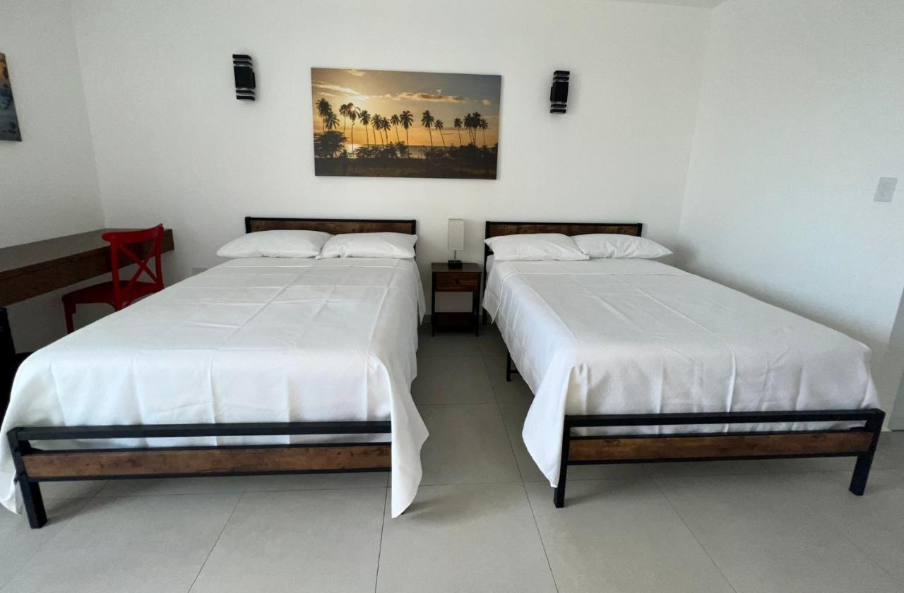 Red Flamboyan Guesthouse And Restaurant Rincon Esterno foto